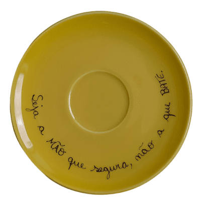 Xícara com Pires – Olho Grego – “Seja a mão que segura, não a que bate – Café Expresso