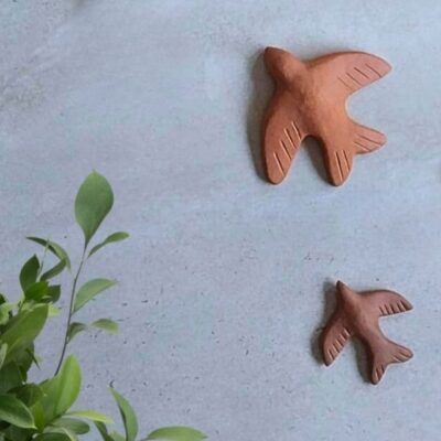 Composição de 2 Andorinhas de Cerâmica – Cor Natural