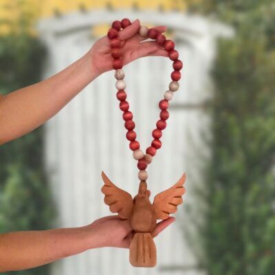 Colar Decorativo com Divino 42cm – Madeira – CDP1