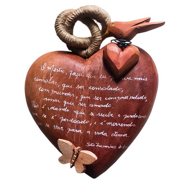 coração em madeira com a oração de São Francisco