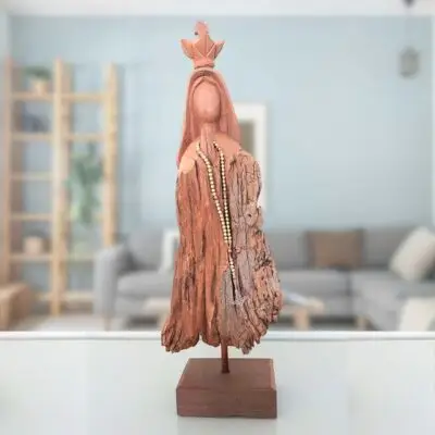 Nossa Senhora 47cm – Escultura em Tronco de Madeira